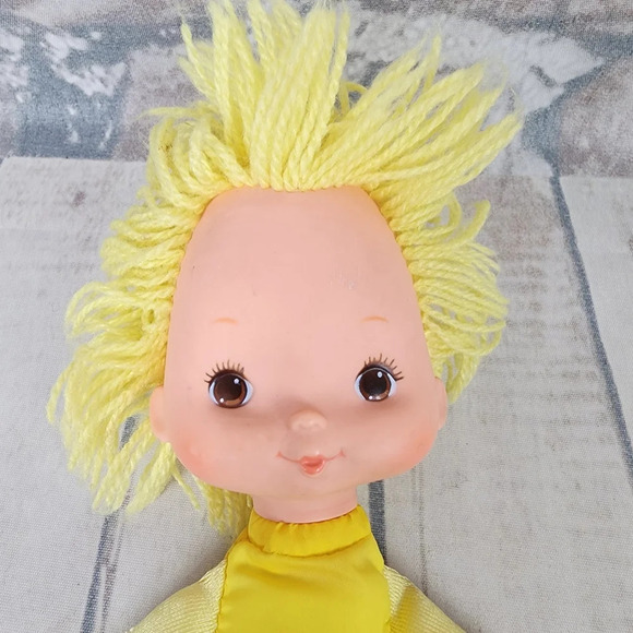 Vintage 1983  Rainbow Brite Canary Yellow Doll Hallmark - Picture 7 of 13